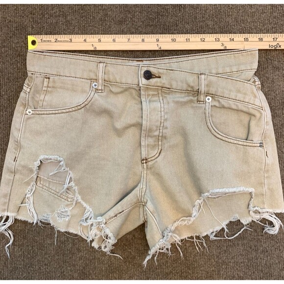 We The Free People Shorts Womens 27 Cut-Off Distressed Button Fly Beige Denim - Picture 5 of 10